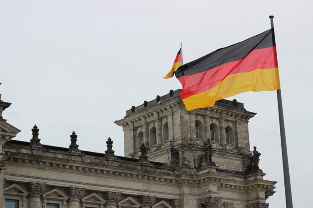 صرفه جویی در مصرف برق در آلمان اجباری می‌شود