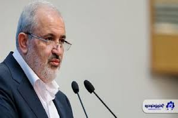وزیر صمت گفت: می‌توان گفت تعرفه را برای خودروی برقی تقریباً به صفر رساندیم که می‌توان گفت از امتیازات بالایی برخوردار است، می‌توان این نوید را به مردم داد که وضعیت بازار خودرو مطلوب خواهد شد.
