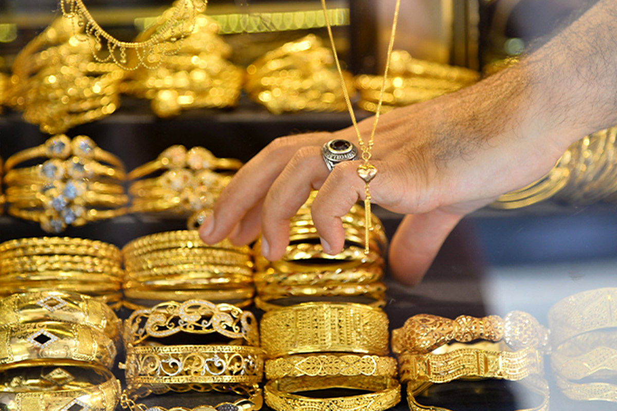 بررسی و پیش‌ بینی قیمت طلا و سکه یک اسفند